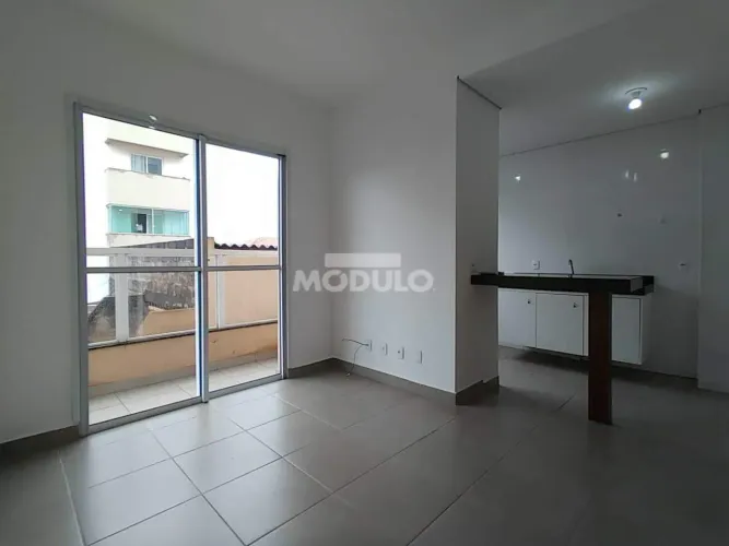 Apartamento residencial disponível para locação no bairro Santa Mônica.