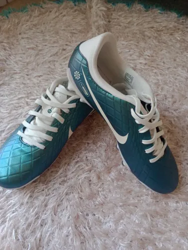 Nike chuteira de futebol Tiempo Esmerald Legend 10 Academy- número 36