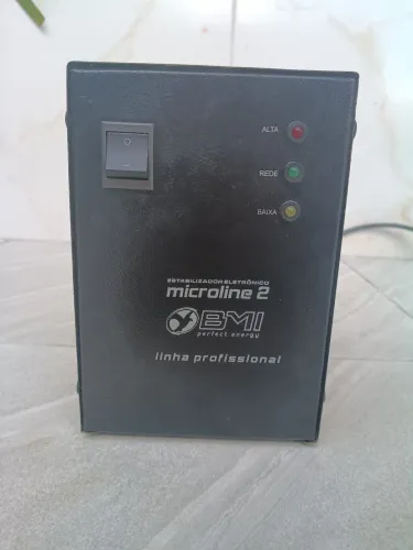 Estabilizador 2000VA