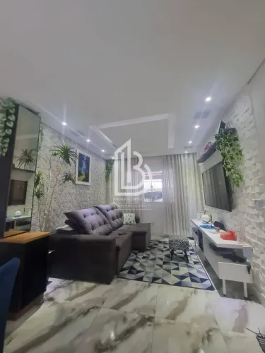 Sobrado Alto Padrão 220m², 3 Quartos c/ Piscina | Assunção, SBC.