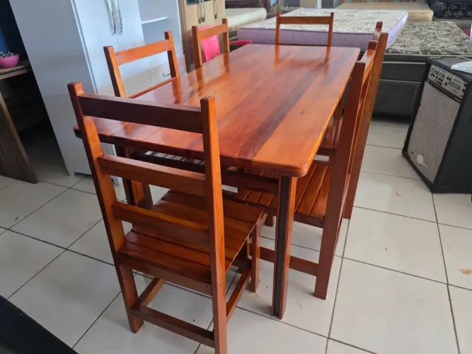 Mesa de 6 cadeiras macacauba nova
