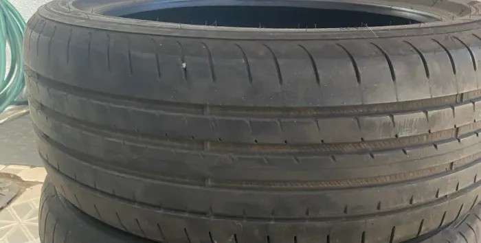 Pneu Goodyear 215 45 18 f1 assimetric