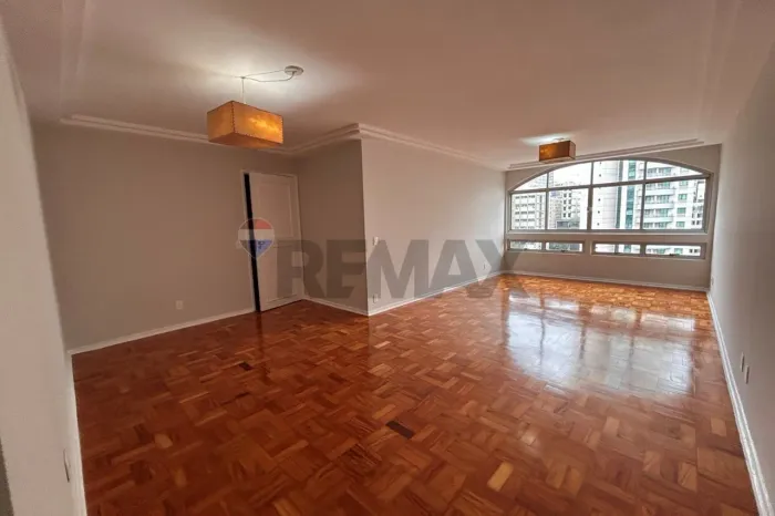 Apartamento para locação no Itaim Bibi com 3 quartos e 123m² por R$ 6.600