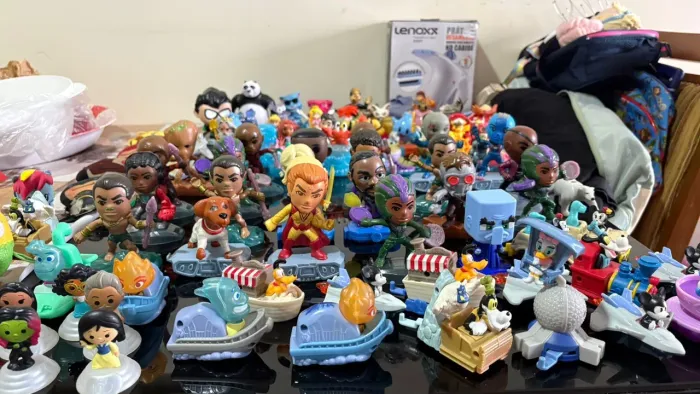 Coleção de brinquedos mac Donald's 
