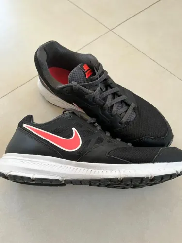 Tênis Nike pouco uso
