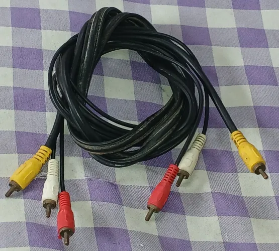 Cabo Audio e Vídeo RCA AV 3x3 - 2 Metros<br>