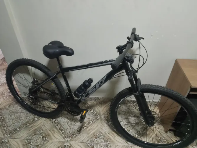 Bicicleta semi nova primeiro dono