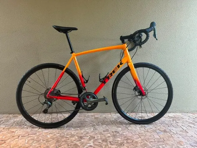 Trek Emonda ALR4 tam 60