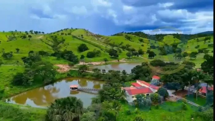 Fazenda para Venda em Padre Bernardo, 4 dormitórios, 2 suítes, 3 banheiros, 4 vagas