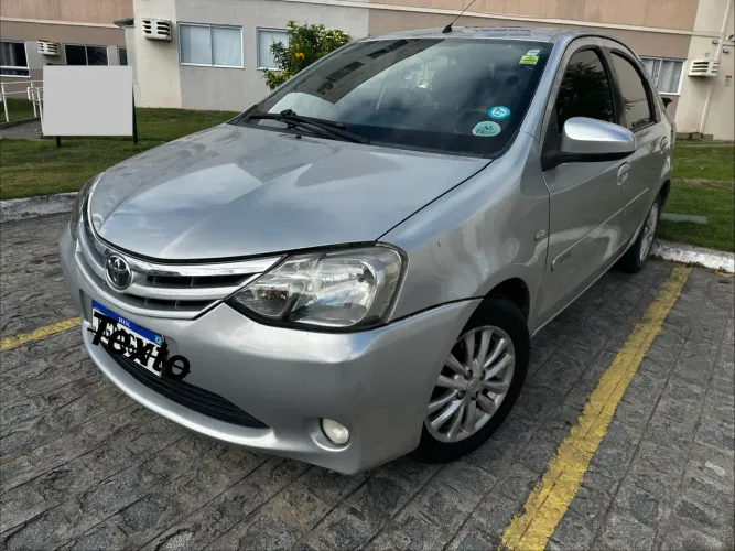 Toyota Etios XLS Sedan 1.5 Flex 16V 4P Mec. 2014