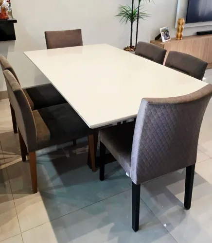 Mesa 06 Lugares