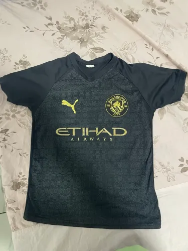 blusa do Manchester City unissex, tamanho P, usada