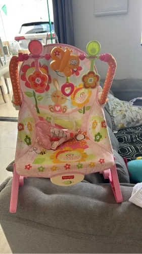 Cadeirinha Fisher Price Toca e vibra