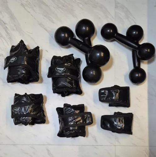 Kit fitness de halteres e caneleiras