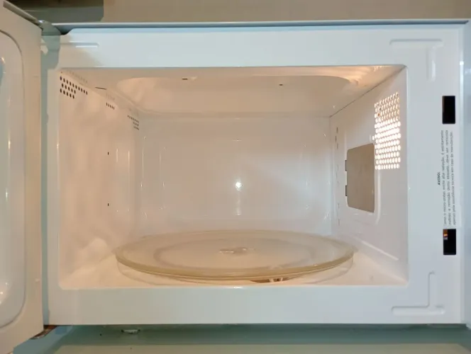 Bonito microondas Philco 20lt top! faço pronta entrega