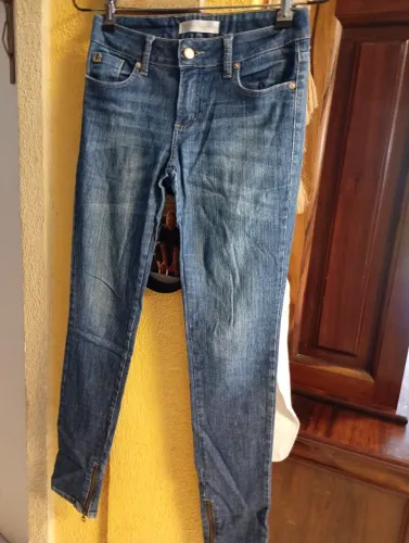 Calça jeans feminina com lycra 38 ( Carmen Steffens)