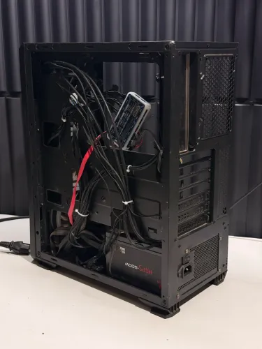 Gabinete com Fans ARGB + Fonte + Controladora