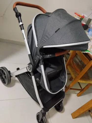 Carrinho, bebê conforto e base com ISOFIX - infanti