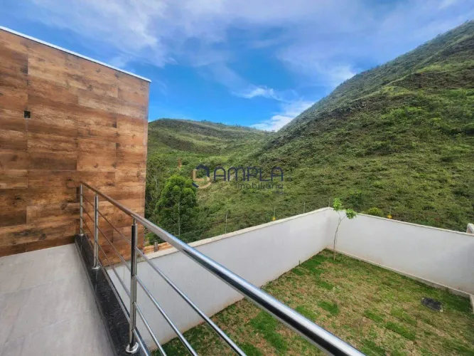 CASA EXCLUSIVA | 219m² | Vista Panorâmica para a Serra do Curral