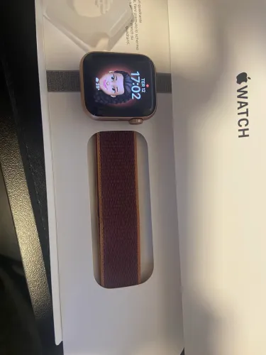 Apple watch SE (GPS + Celular)