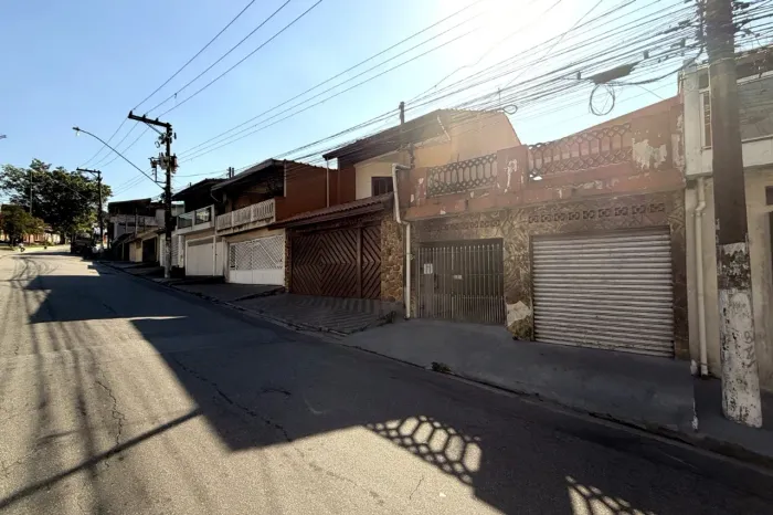 Casa para venda em Vila Bocaina com 4 quartos, 104m²