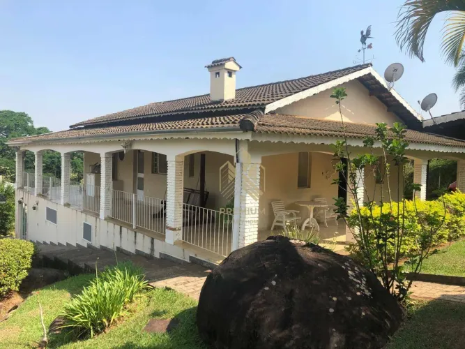 Casa com 3 dormitórios à venda, 454 m² por R$ 1.600.000,00 - Retiro Recanto Tranquilo - At