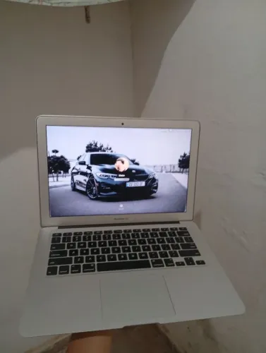 MacBook Air de 13 polegadas (Modelo Early 2015)