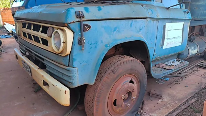 Venda ou troca caminhão basculante dodge ano 84