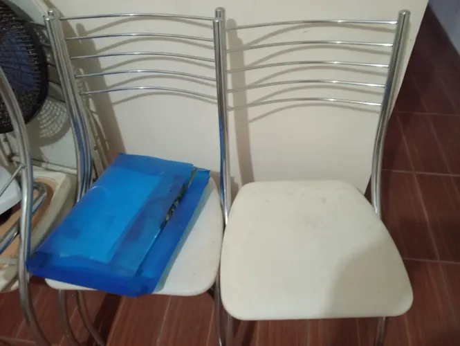 Mesa de vidro 4 cadeira