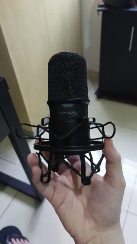 Microfone gamer HyperX Solocast + acessórios