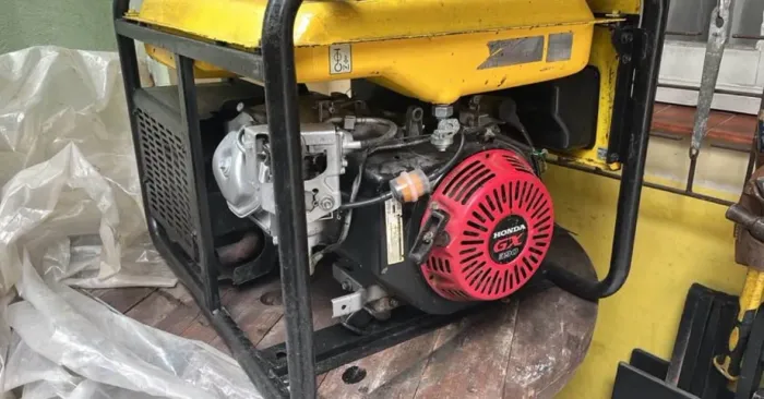 !!BARBADA!! VENDO GERADOR MONOFÁSICO 110V/220V