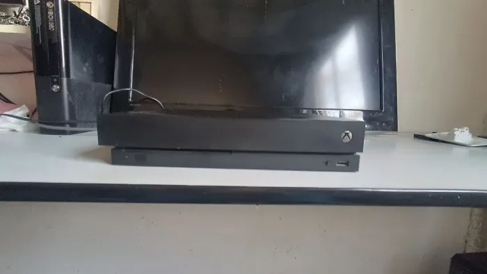 Xbox One X
