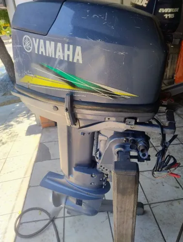 MOTORES DE POPA YAMAHA 25/30HP