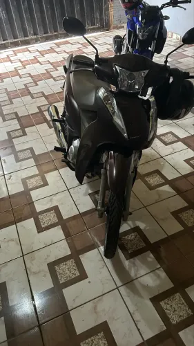 Vendo ouTroco em outro moto do volta zap *