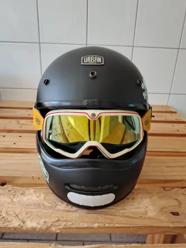 Vendo capacete da Urban Helmets! Modelo Urban Bigbore S Matte Black!