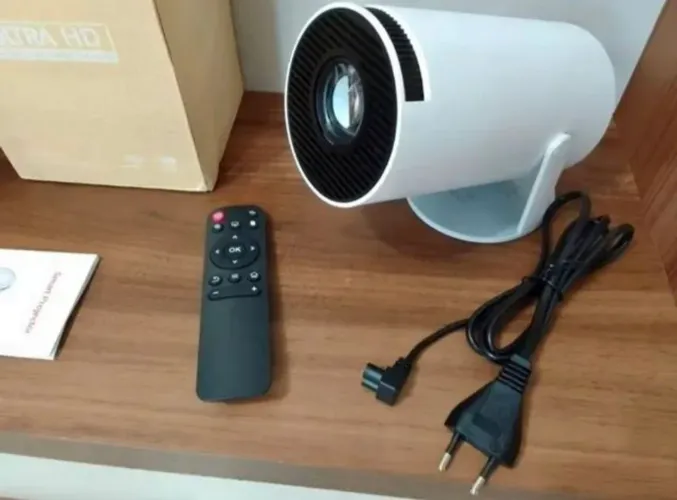 Projetor HY300 (Android, Wi-Fi, HDMI, USB, Bluetooth)
