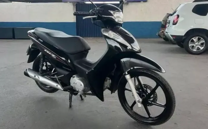 Biz EX 2016, a mas completa da categoria