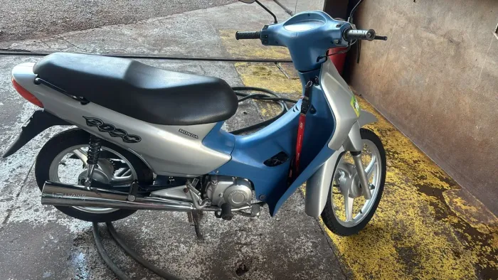 Honda Biz 100 2004 Azul e Prata - Elétrica e Pedal