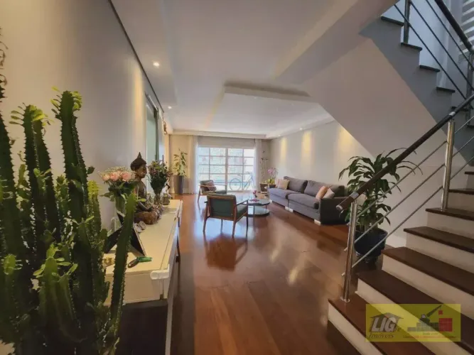 Casa de condomínio para venda tem 360 metros quadrados com 4 quartos em São Paulo II - Cot
