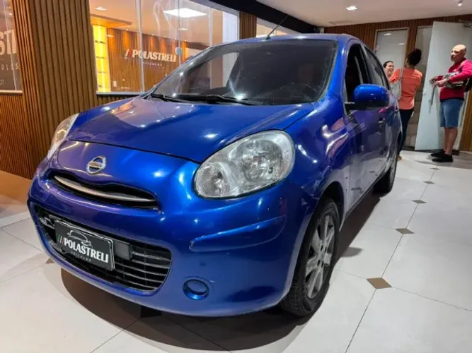 Nissan March SV 1.6 16V Flex Fuel 2013