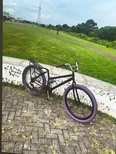 Vendo ou troco montadinha obs ela está sem corrente
