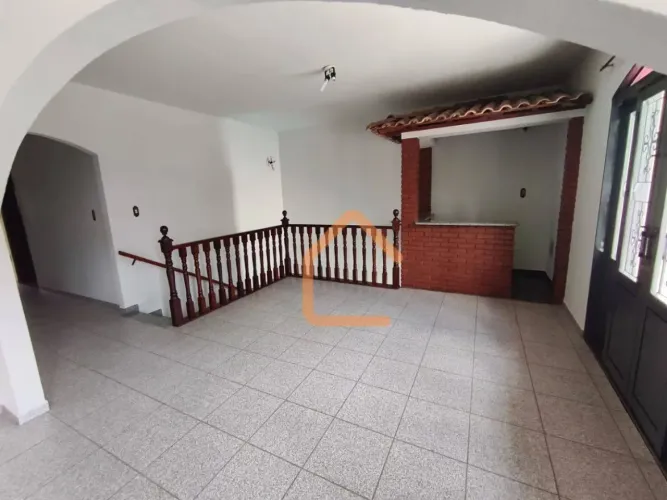 Casa com 3 dormitórios para alugar, 205 m² por R$ 3.500/mês - Jardim Olímpico - Pouso Aleg