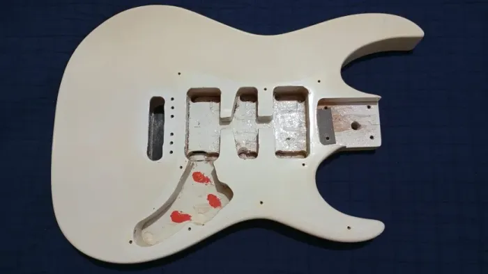 Corpo Guitarra Ibanez Original com tampa traseira 