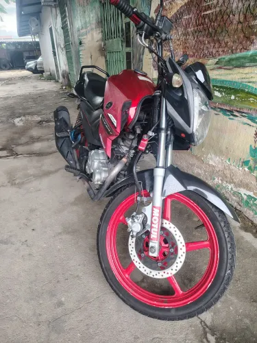 Fazer 150 2015 em dias $10 mil