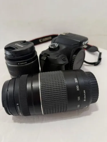 Cânon T100 com 18-55 e 75-300