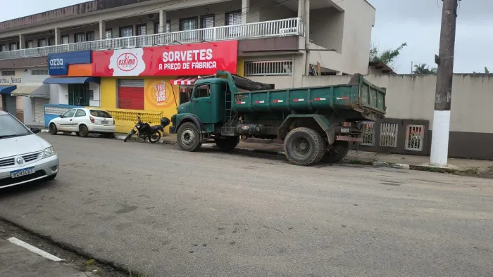 Vendo 1113 ano 78 Caçamba