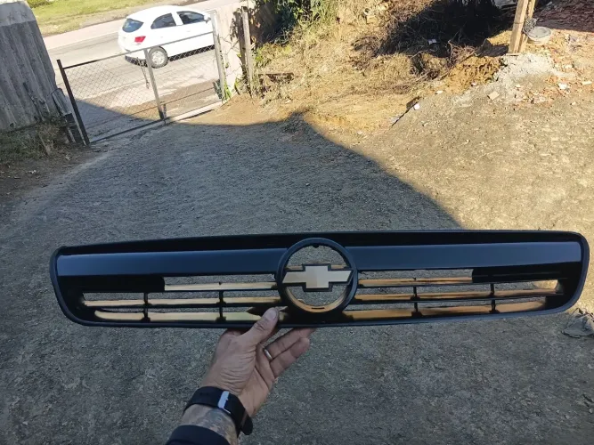 Grade corsa radiador 