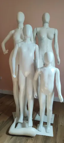Manequins + Arara de Roupas + Expositor de Tiara (Ótimo Estado)