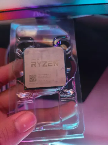 Processador Ryzen 5 3400g usado 