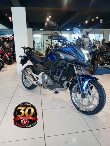 HONDA  NC 750X  COMPLETA